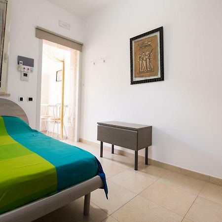 B&B Sun House Modugno Bagian luar foto