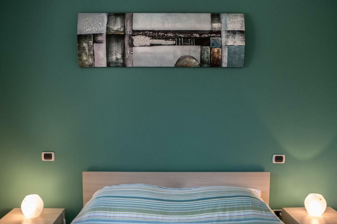 B&B Sun House Modugno Bagian luar foto