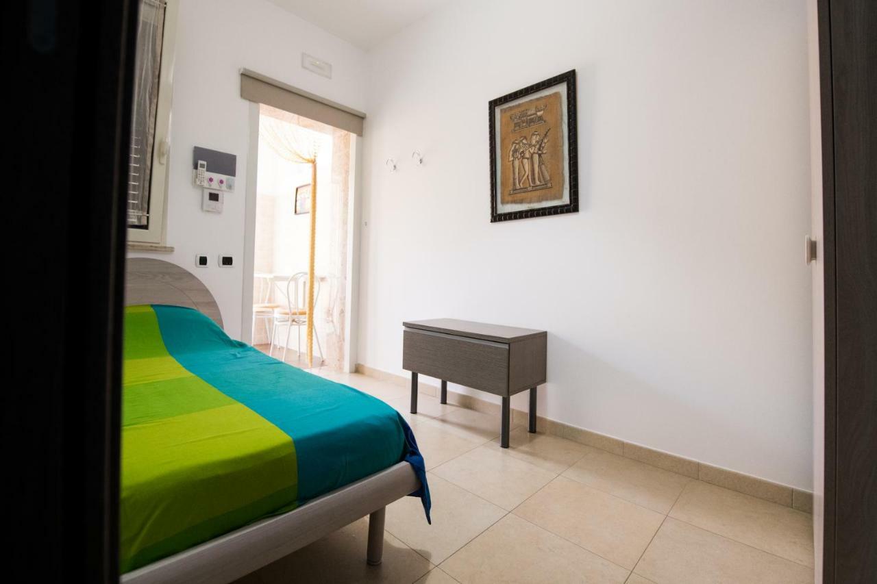 B&B Sun House Modugno Bagian luar foto